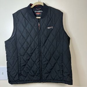 Hawke & Co Standard Fit Mens Performance Vest.      Size XL